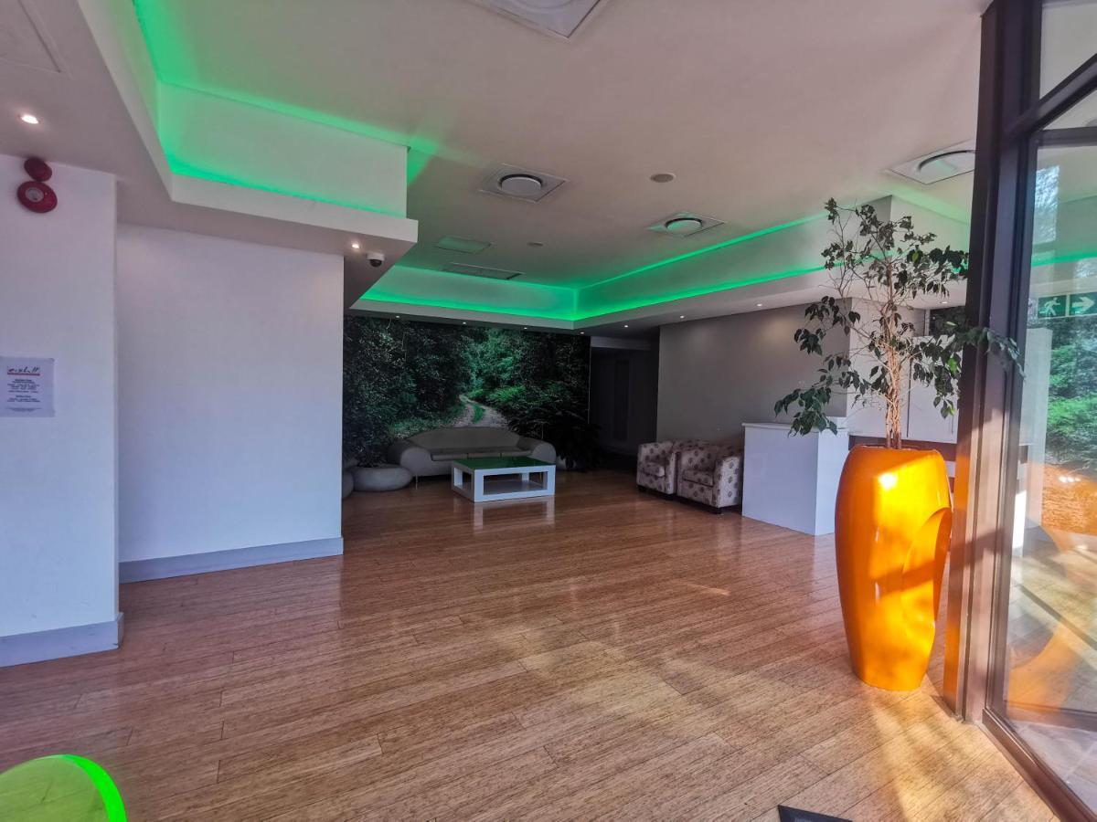 Inn Green At Lake Umuzi Secunda Εξωτερικό φωτογραφία